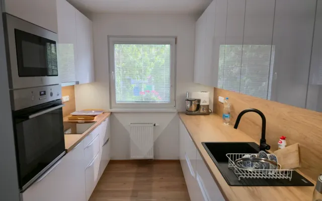 Rekonstrukce kuchyně v Okálu 105 na klíč